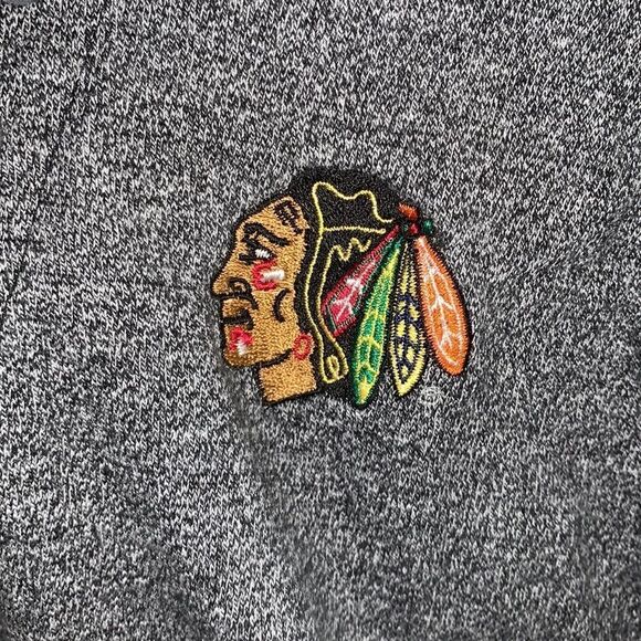 Chicago Blackhawks gray pull over hoodie sweatshirt. Size small - Picture 7 of 9